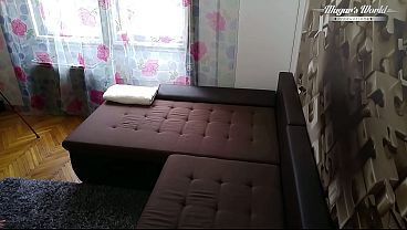Bastidores da massagem e trepada safada de Nina de salto alto