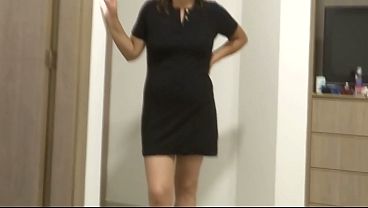 Faço Um Boquete Na Amiga E Me Masturbo Ao Lado Do Enteado, Gozando Na Buceta