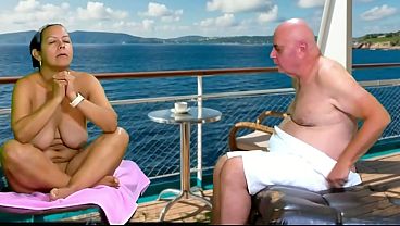 Prévia Do Passeio De Barco Com Sexo No Mar Com Agaraba E Olpr